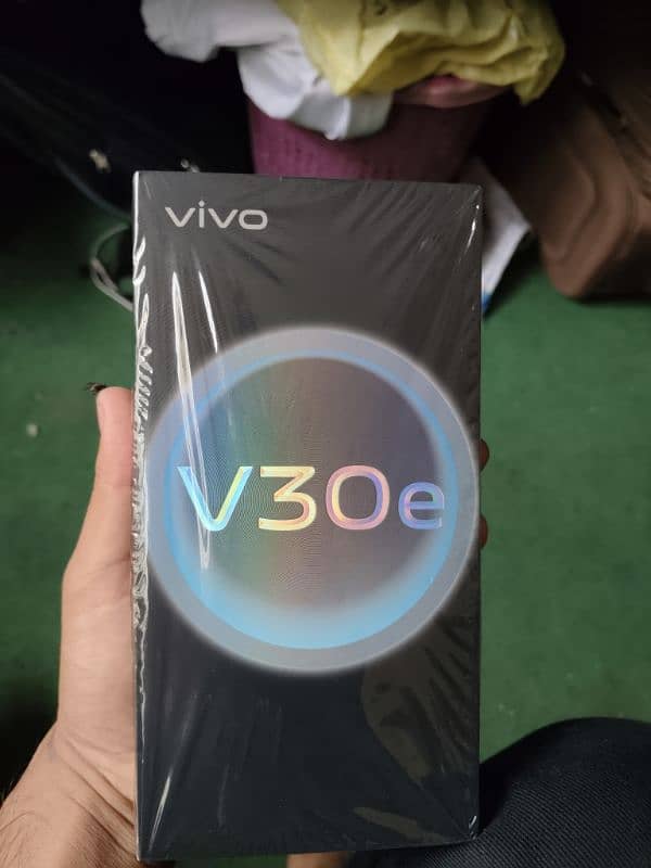 Vivo v 30 e brand new condition with 9 month warranty 0