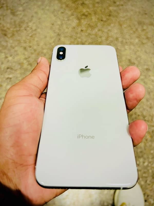 XS MAX non PTA factryunlock with orignal charger 256GB Battery change 0