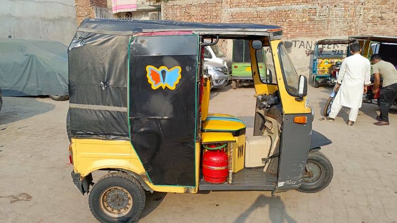 sazagar Auto Rikshaw 2011 modal 7