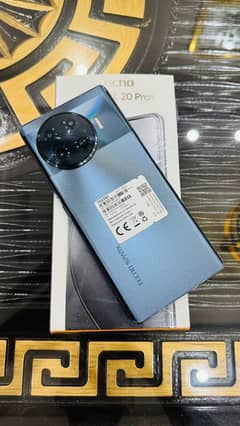 Tecno spark 20 pro+