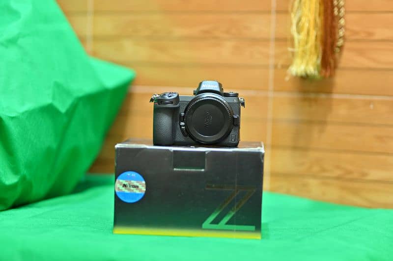 Nikon  Z6  Body  Shuter 11k   UK Import  Condition 10/10 +++ 5