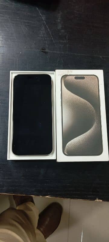 iPhone 15 pro max 256GB 0