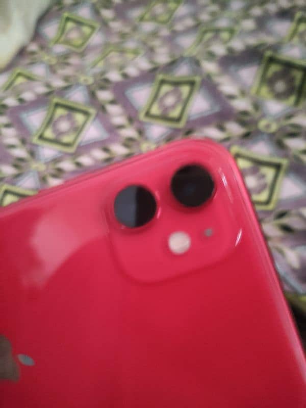 iPhone 11 Red 1