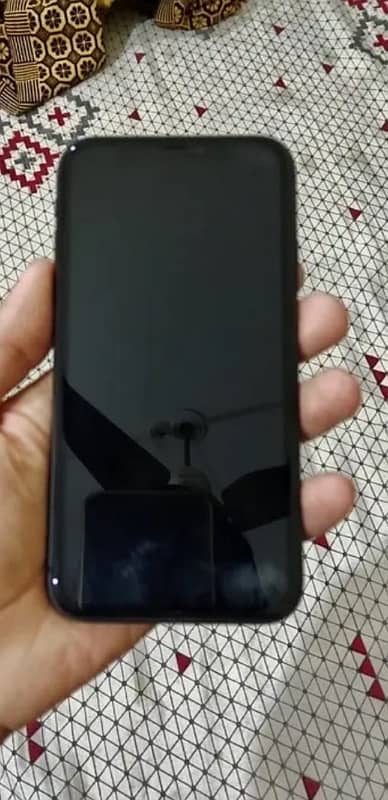 IPHONE 11 | 64 GB | WITH BOX 3