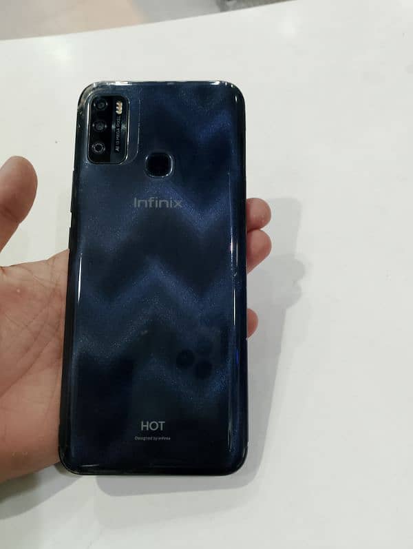 infinix hote 9 play 8\64 8