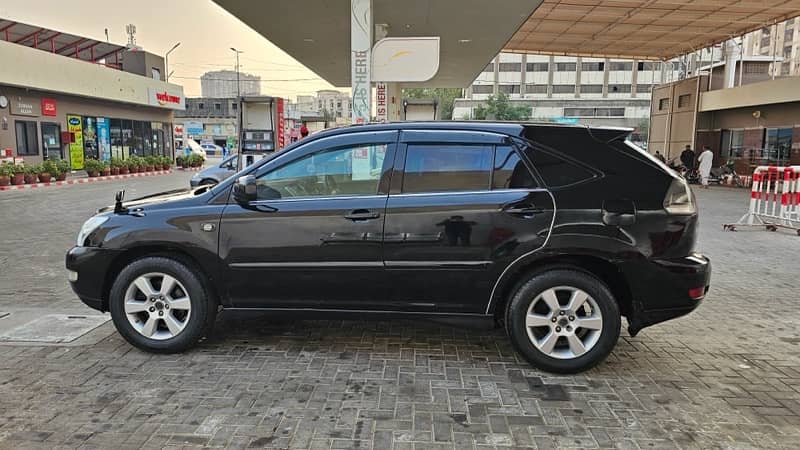 Toyota Harrier 2005 1