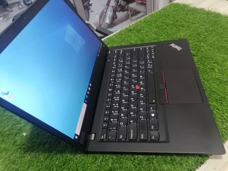 Lenovo T490s i7 8th gen with 16 GB RAM ddr4 2