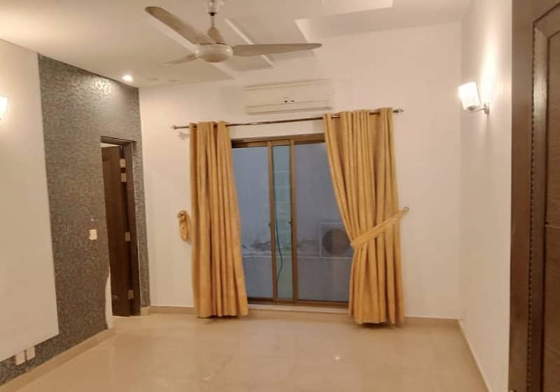 1 Kanal beautiful Upper Portion Available For Rent in DHA Phase 4 Lahore Cantt 15