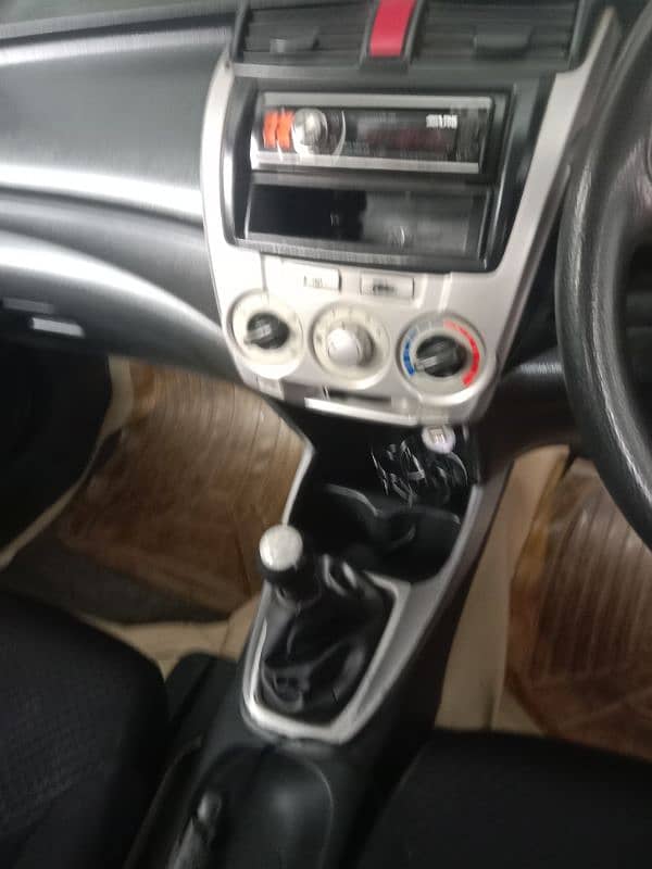 Honda City vti 2011 1.3 3