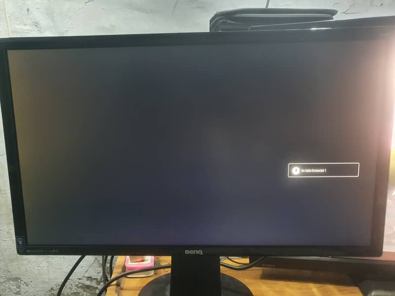 Benq lcd 24 inch 1