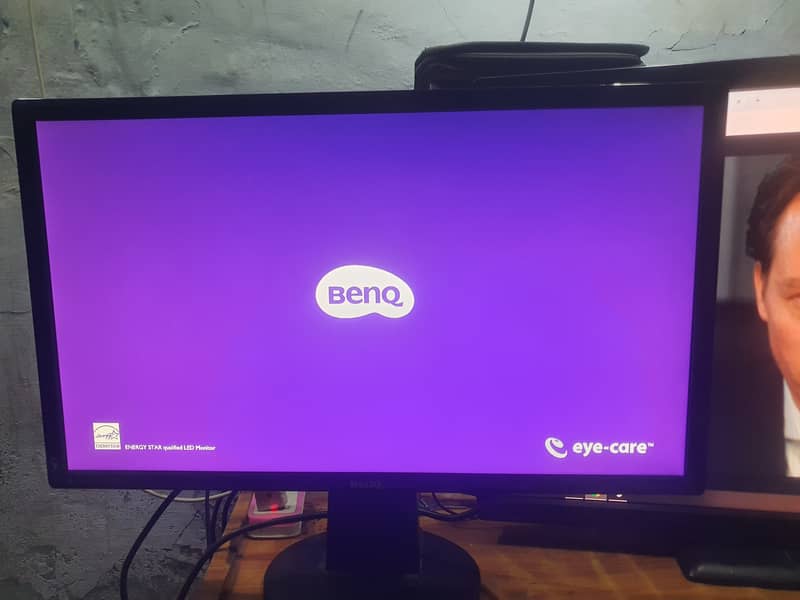 Benq lcd 24 inch 2