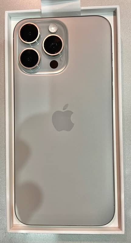 Apple i phone 15 pro max, 256 gb 4