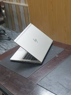 hp elitebook  2gb card