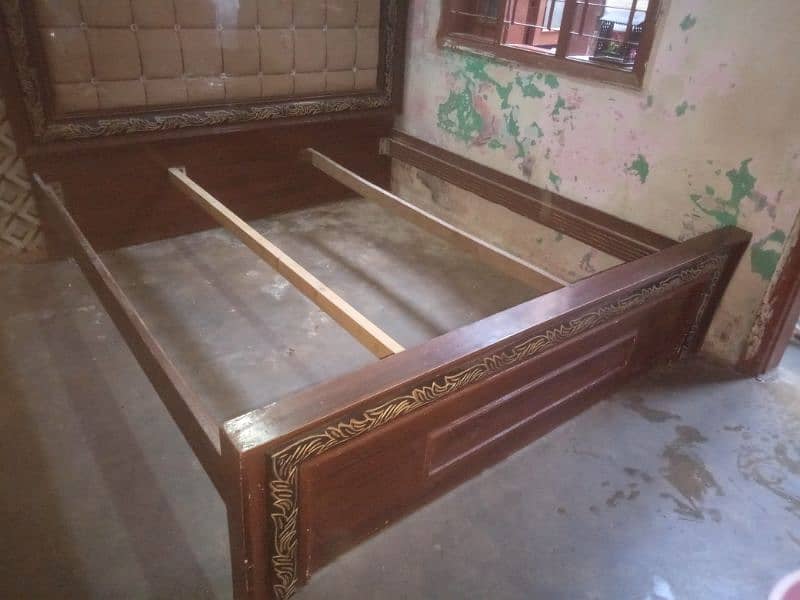 bedroom set bed size 6×6.5 without matrees 6