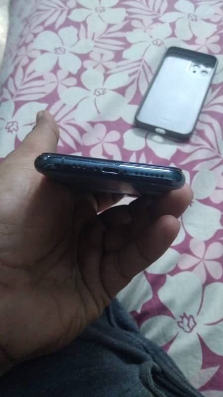 Iphone 11 pro 256gb Dual PTA approved 2