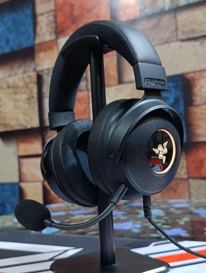 Razer Kraken V3 HyperSense Wired & V3X USB Gaming Headset w/Haptic 1