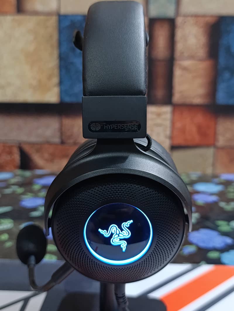 Razer Kraken V3 HyperSense Wired & V3X USB Gaming Headset w/Haptic 2