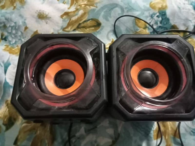 speaker for computer 0