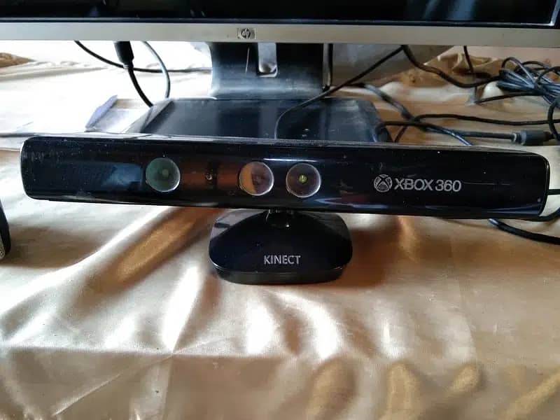 Xbox 360 E with Kinect (Jail break model) 2