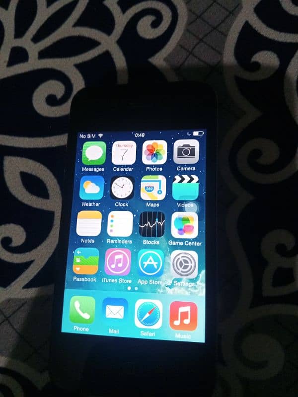 I phone4s 6