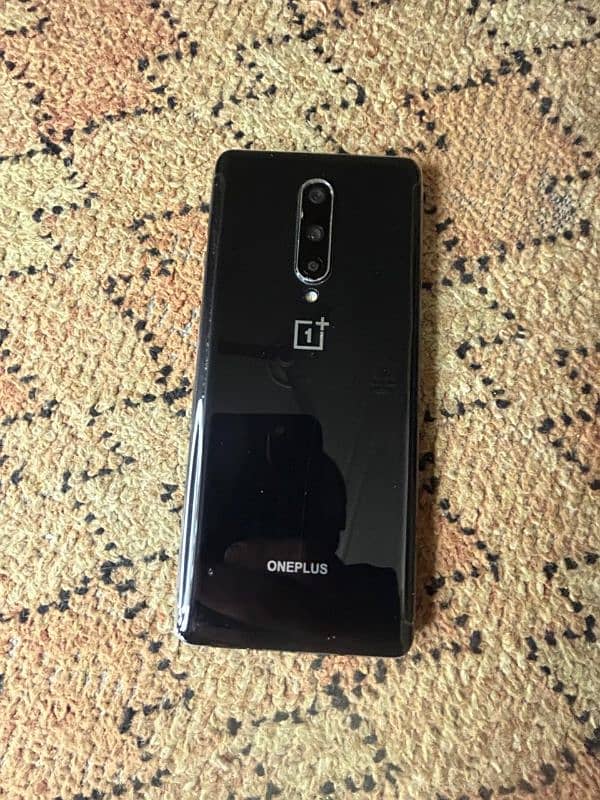 oneplus8 8gb 128gb for sale side se rough used ha every thing working 0