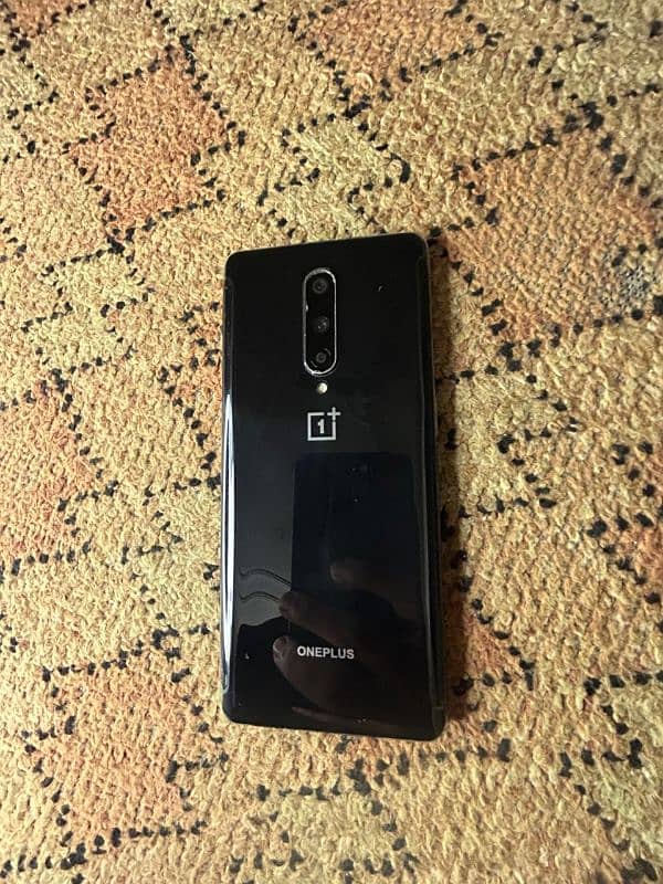 oneplus8 8gb 128gb for sale side se rough used ha every thing working 7