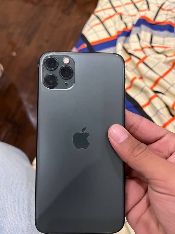 iPhone 11 Pro Max pta approved 64 gb screen crack hy thori touch ok hy 0