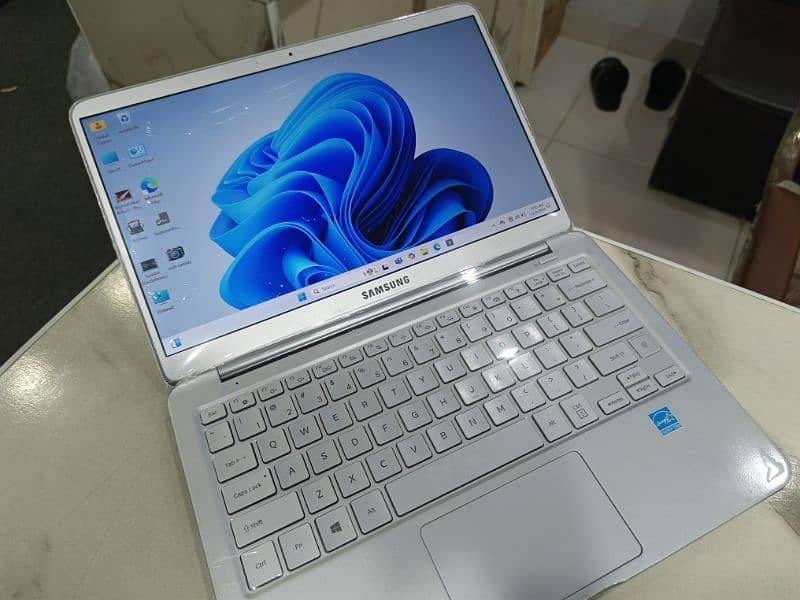 Samsung notebook 9 900X3T i7 8th 1