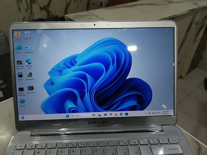 Samsung notebook 9 900X3T i7 8th 3