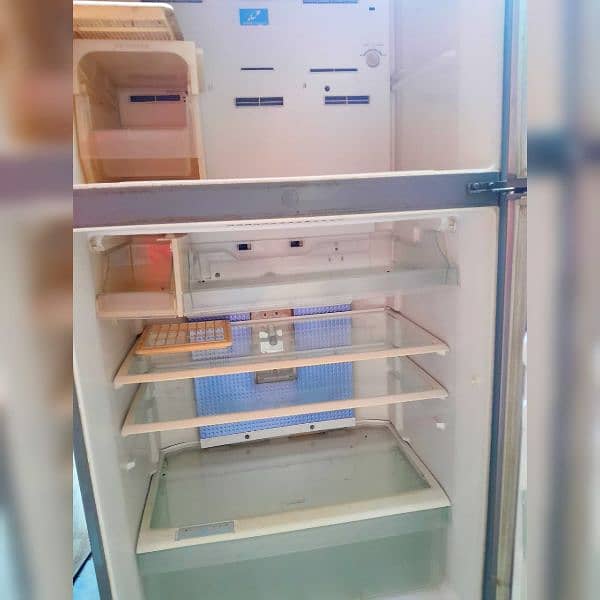 REFRIGERATOR 3