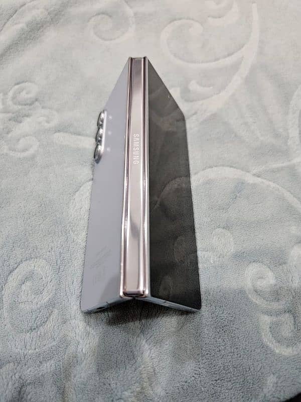 Samsung Galaxy Z Fold 5 6