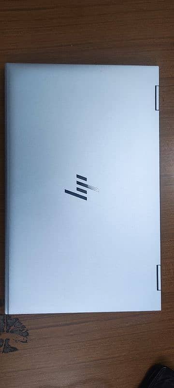 HP EliteBook 1040 G7 10th Gen Core i7 16 GB Ram 512 SSD 2-in-1 3