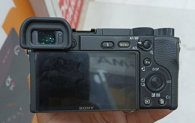 Sony Alpha a6400 Mirrorless Digital Camera with 16-50mm Lens 1