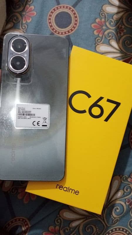 Realme C67 0