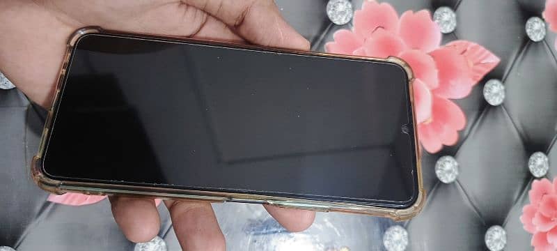 vivo y51A 4+1gb ram 64gb rom . 5