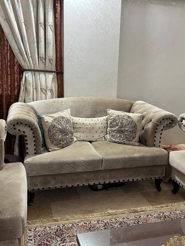 7 Seater Sofa Set In Brand New Condition 1