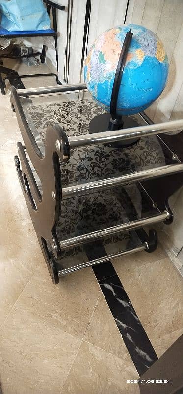 beautiful lightweight tea trolly 4