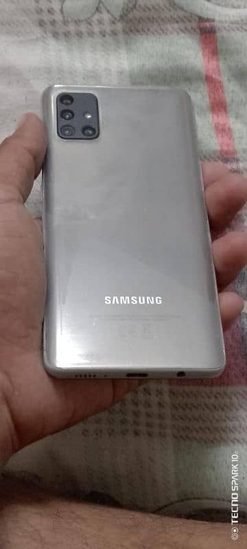 Samsung a51 frount finger ma hy with box and orignal charger 4