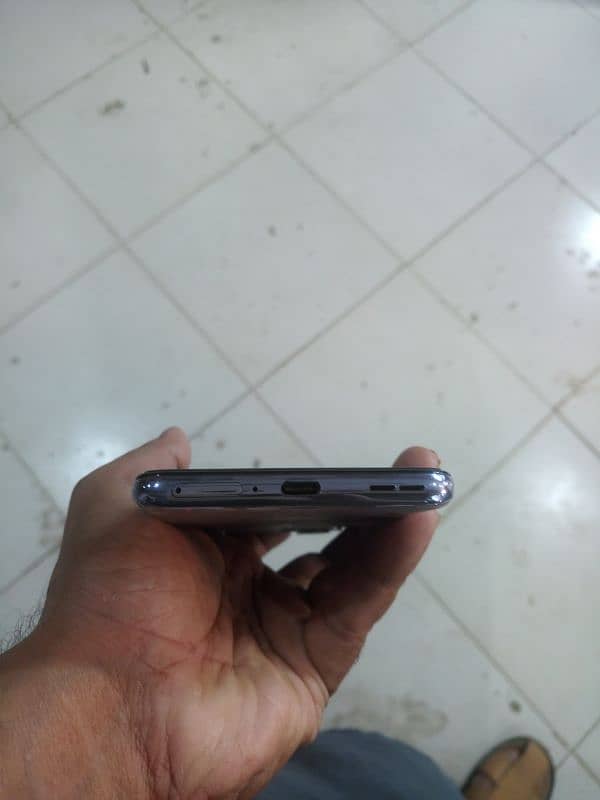 one plus 9 5g. . . 8+8/128gb. . non pta 3