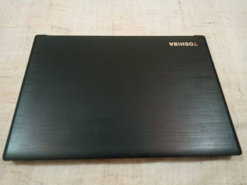 i3 6 gen Toshiba 1