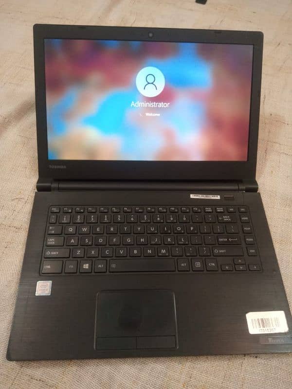 i3 6 gen Toshiba 4