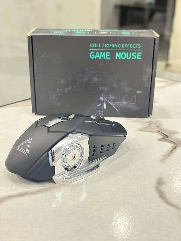 RGB Wireless Gaming Mouse 6 Buttons, 3-Level DPI, Free Pad - PC/Laptop 3