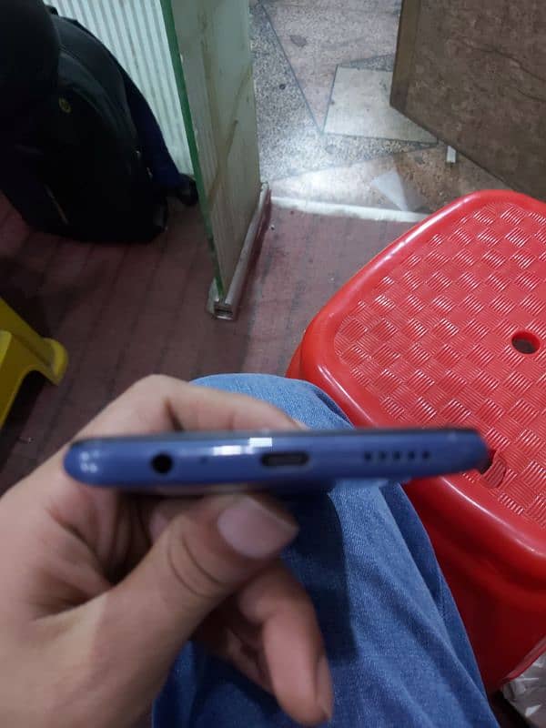 I am selling Redmi Note 9 dead. . . 03289203346 6