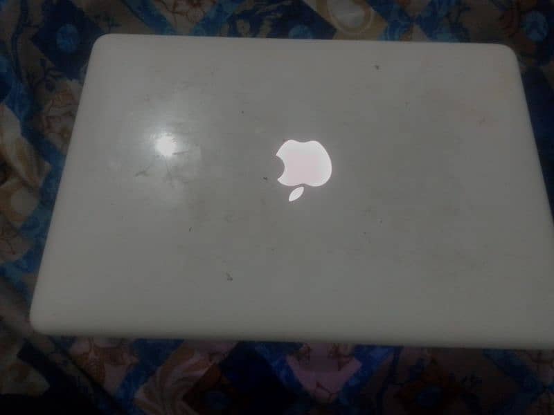 mac book 1