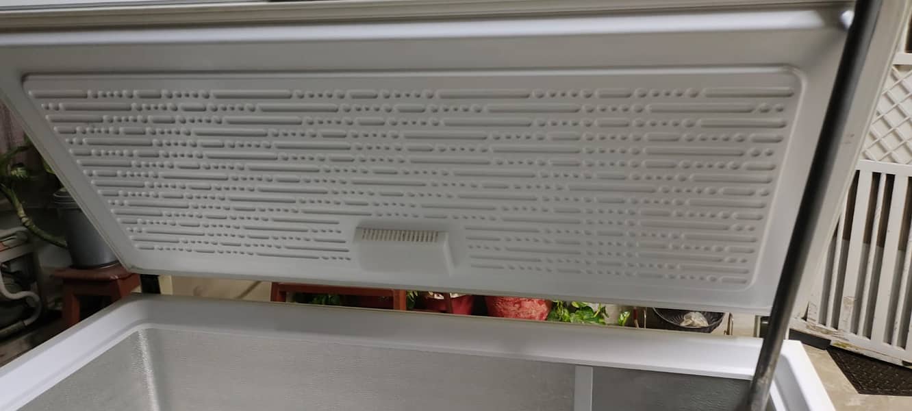 Chest freezer Imported Italy made for sell in Used 4