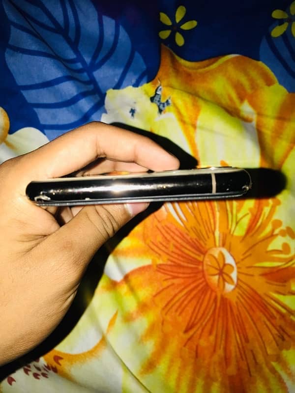 iphone 11 pro max not pta 2