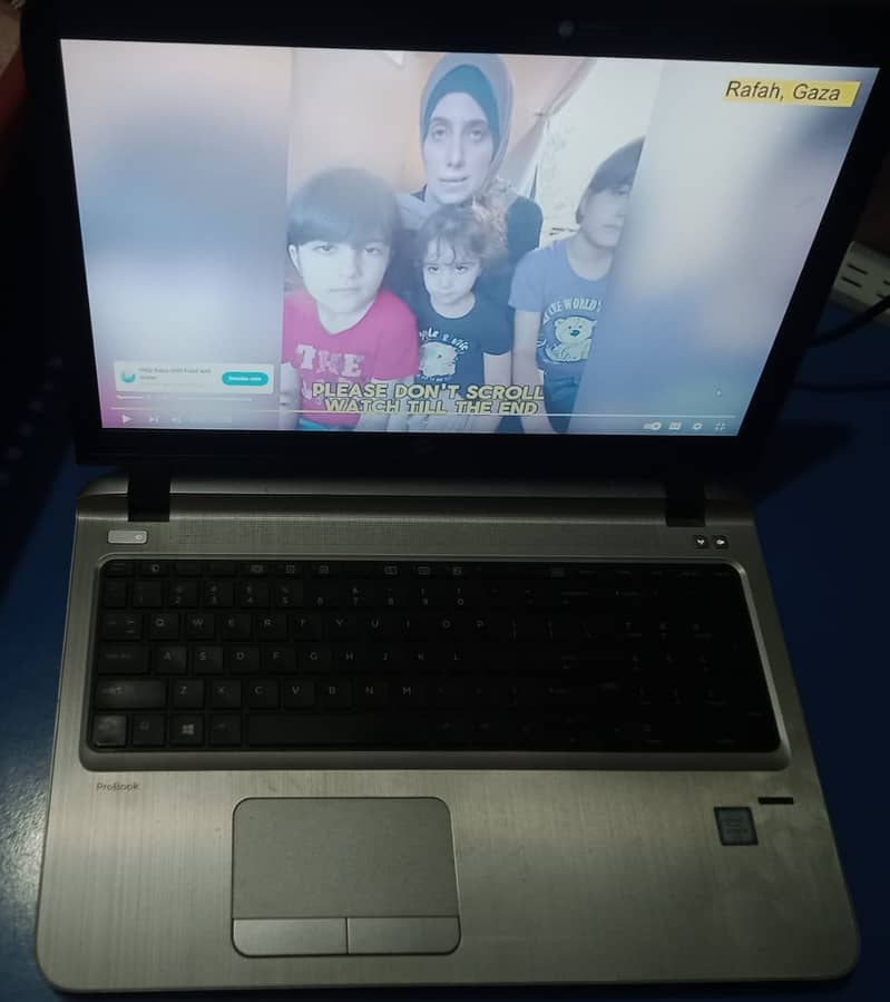 i5 6th gen, hp Ptobook  450 G3128 ssd, 12 gb ram 6