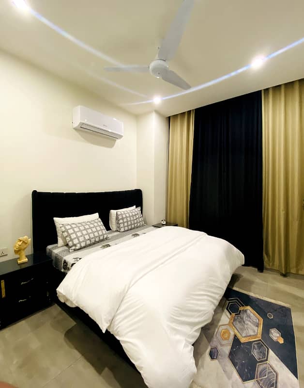 1 BHK furnished Luxurious apartment daily basis and weekly 0