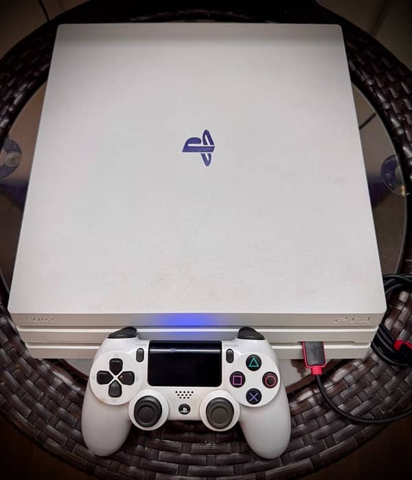 PLAYSTATION 4 PRO 1TB 4K 1