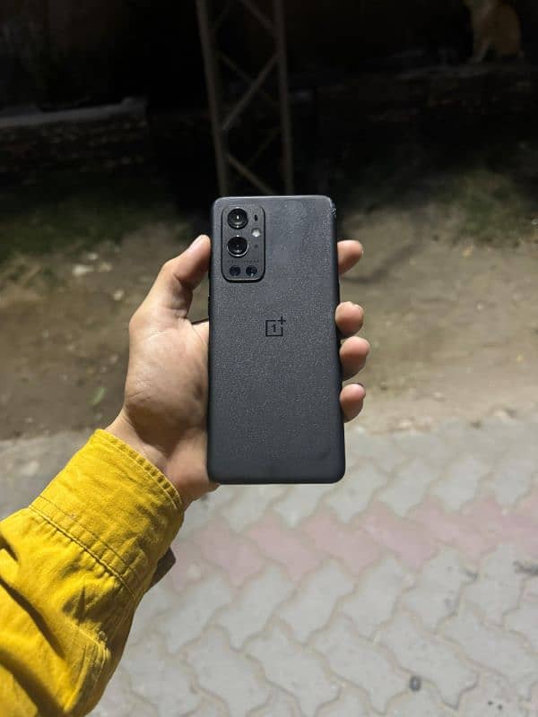 OnePlus 9 Pro 0